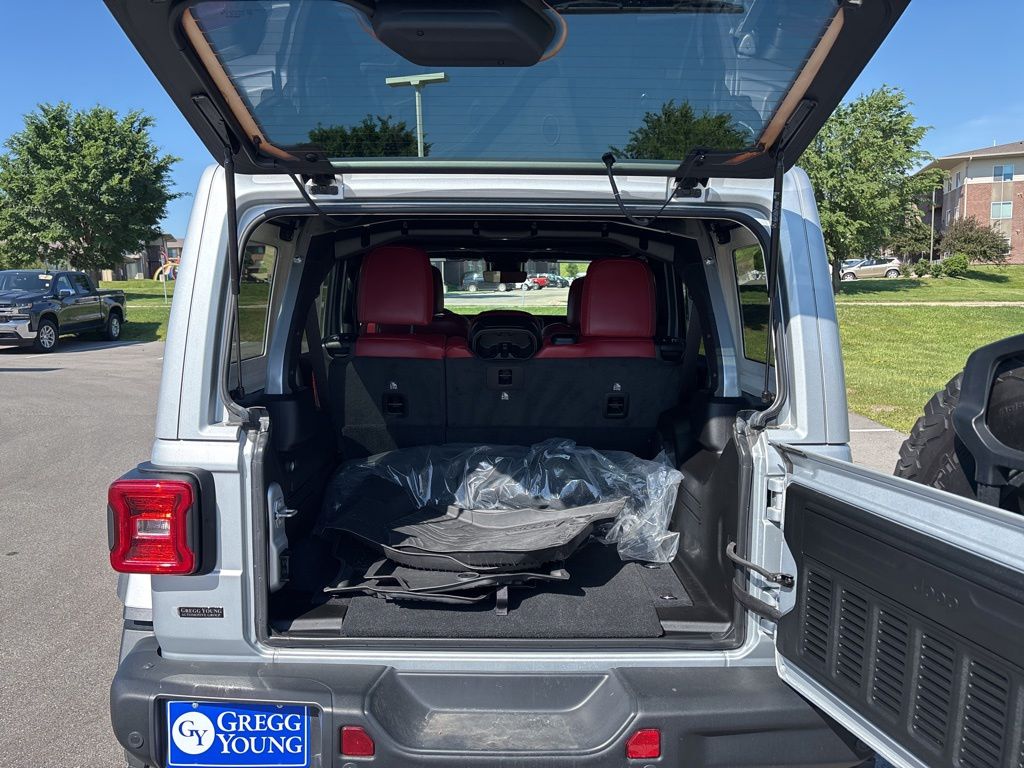 Used 2024 Jeep Wrangler SUV