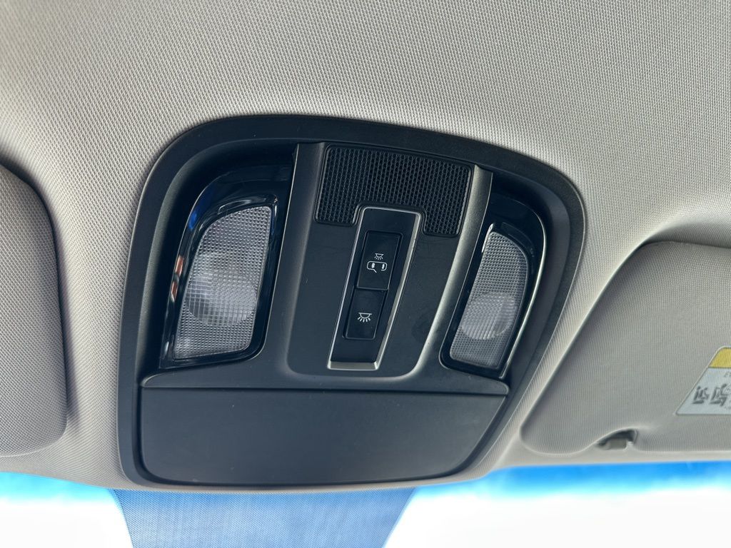 2020 Everlasting Silver Kia Sorento LX AWD SUV