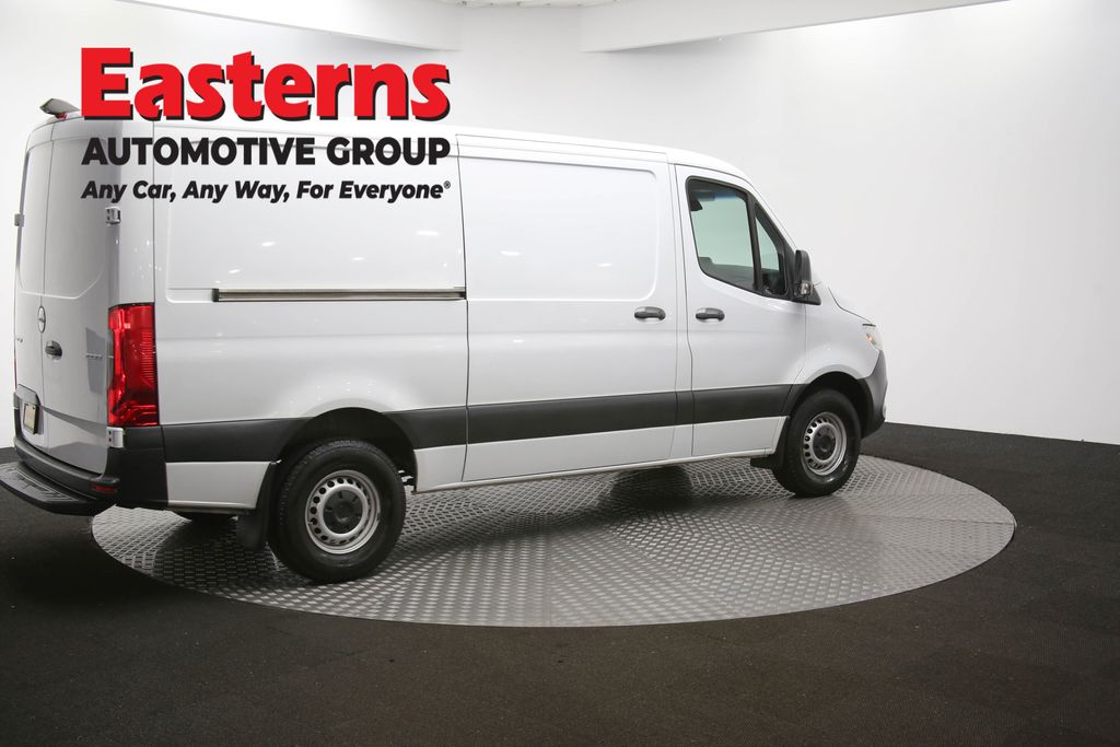Used 2019 White Freightliner Base image 37