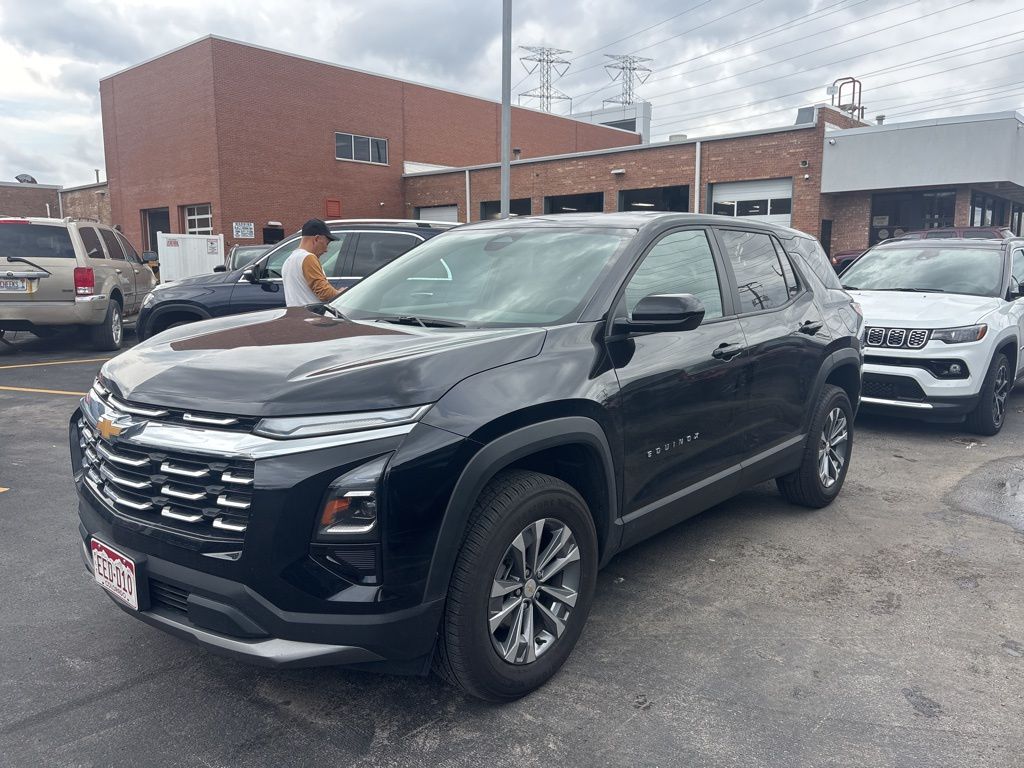 Mosaic Black Metallic 2025 Chevrolet Equinox LT FWD SUV / Crossover Front-Wheel Drive Continuously Variable Transmission
