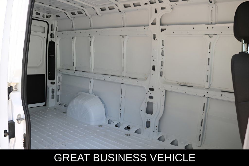 Used 2025 White Ram High Roof image 17