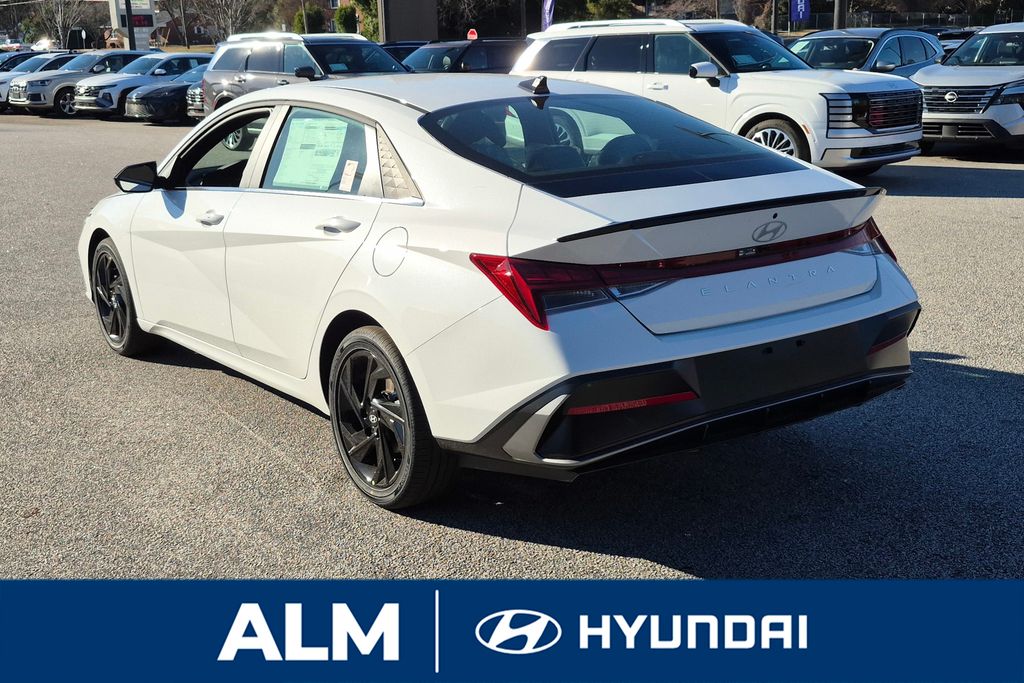 New 2026 White Hyundai SEL Sport image 9