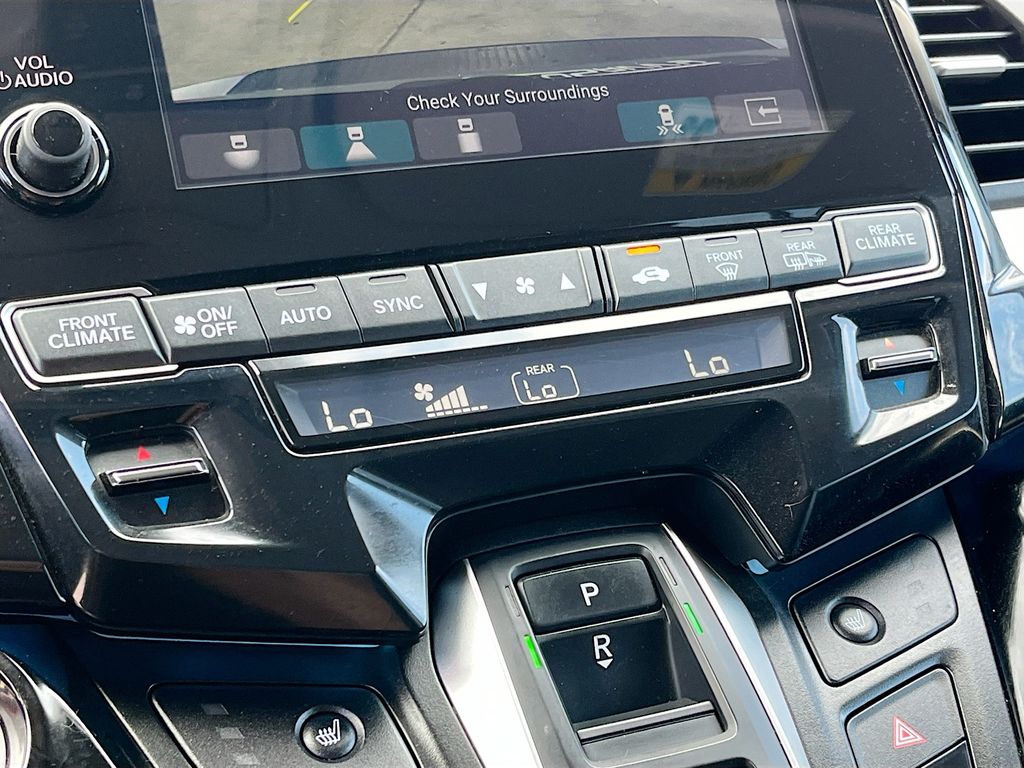 Used 2023 Silver Honda Touring image 16