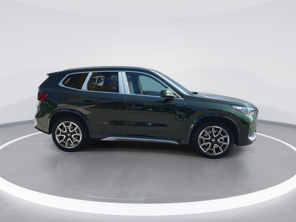 2025 BMW X1 xDrive28i 9