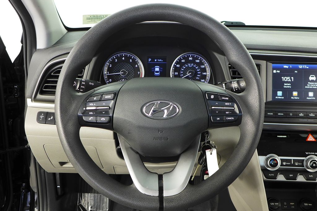 2020 Hyundai Elantra SEL 25