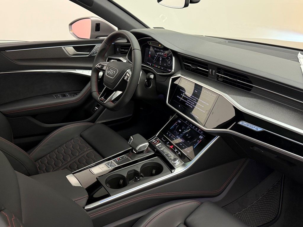 Thumbnail: 2026 Audi RS 7 - 28