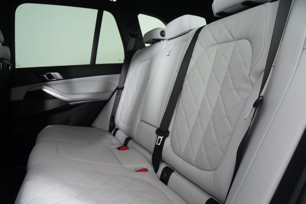 2026 BMW X5 xDrive40i 16