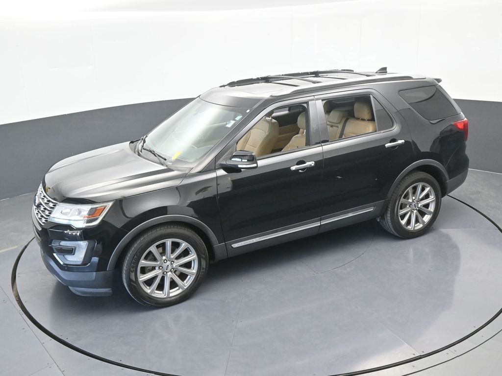 Used 2017 Shadow Black Ford Limited image 54