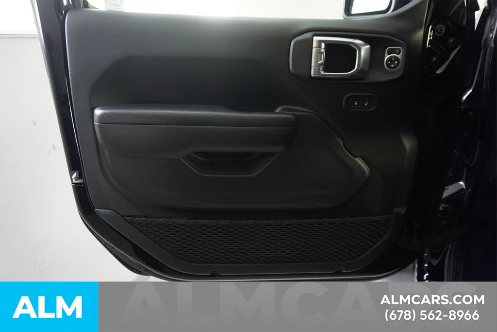 Used 2025 Black Jeep Sport S image 47