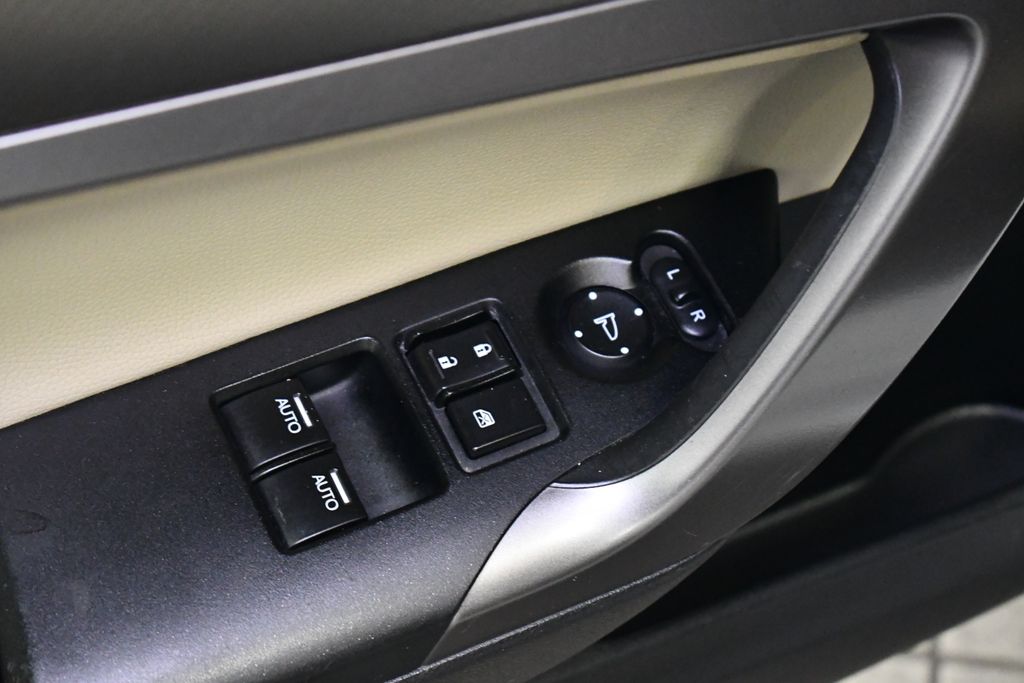 Thumbnail: 2016 Honda Accord - 16