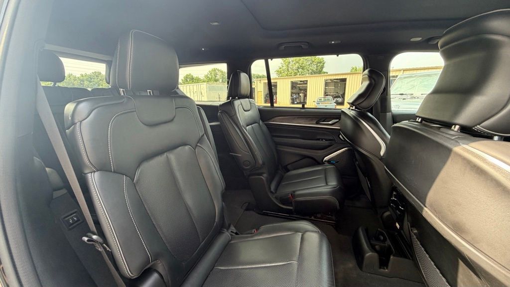 2022 Jeep Grand Cherokee L Overland - Photo 13