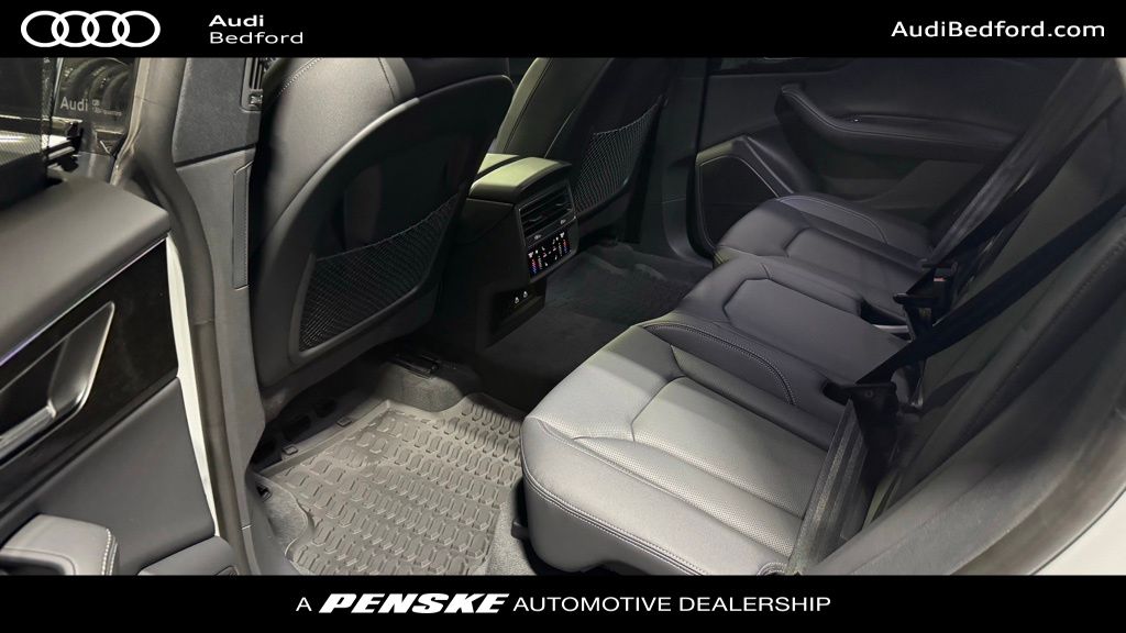 Thumbnail: 2026 Audi Q8 - 18