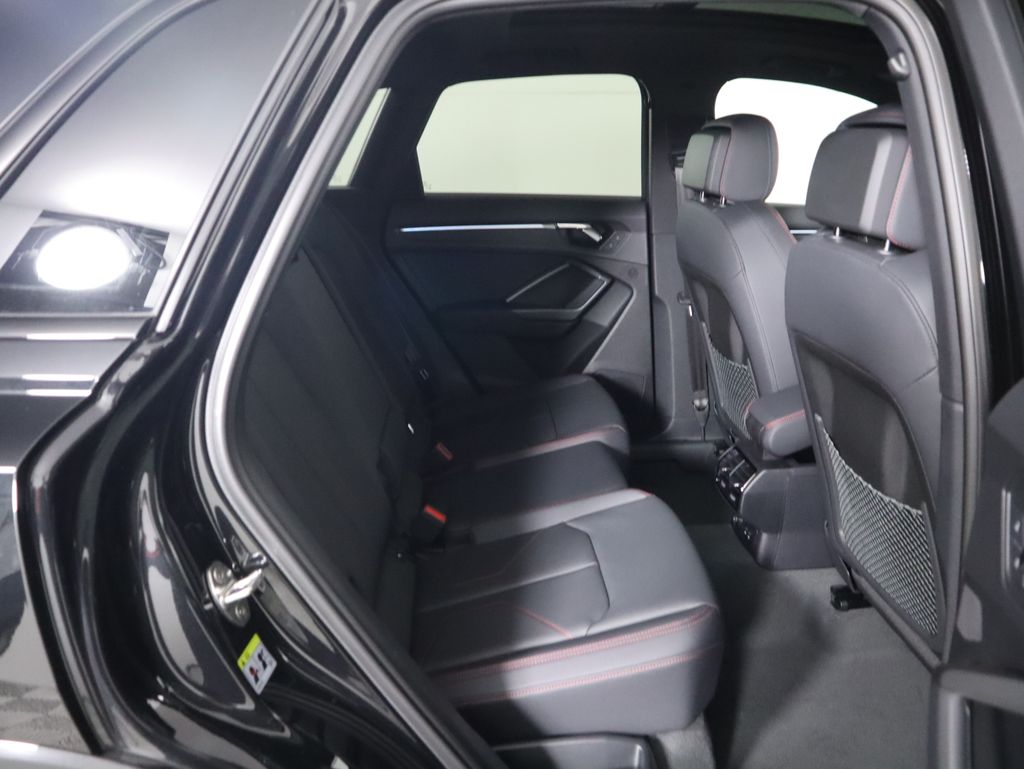 Thumbnail: 2025 Audi Q3 - 22