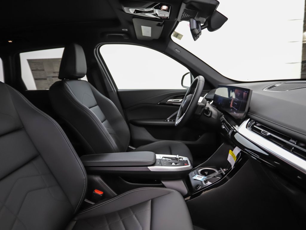 2025 BMW X1 xDrive28i 31