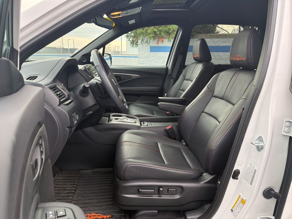 Thumbnail: 2023 Honda Passport - 18