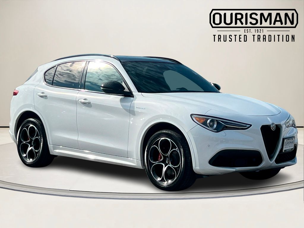 2023 Alfa Romeo Stelvio Veloce AWD