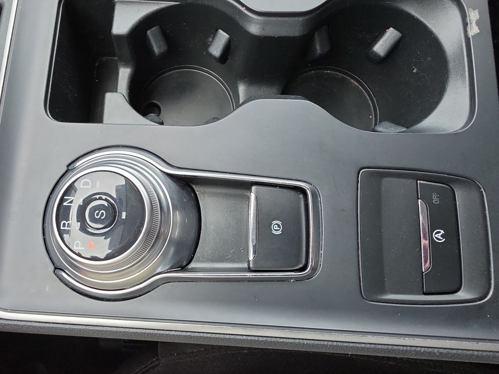 2024 Ford Edge SE White at Auto Express Mitsubishi