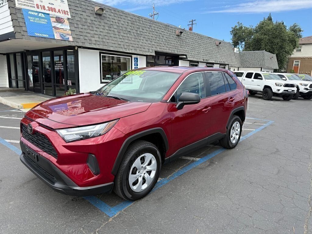 Pearl 2025 Toyota RAV4 SUV / Crossover All-Wheel Drive 8-Speed Automatic