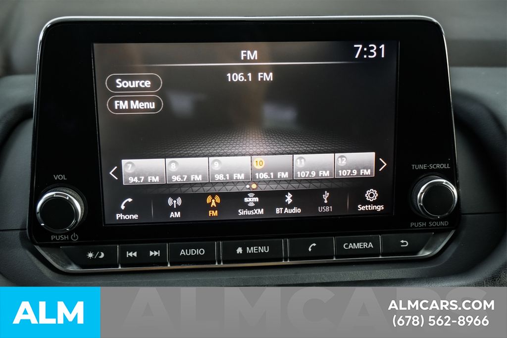 Used 2022 Gray Nissan SV image 37