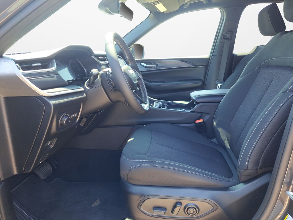 2025 Jeep Grand Cherokee  Laredo X In Austin, Texas