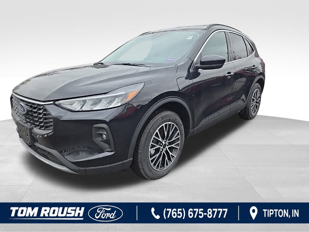 2025 Ford Escape Plug-In Hybrid Base