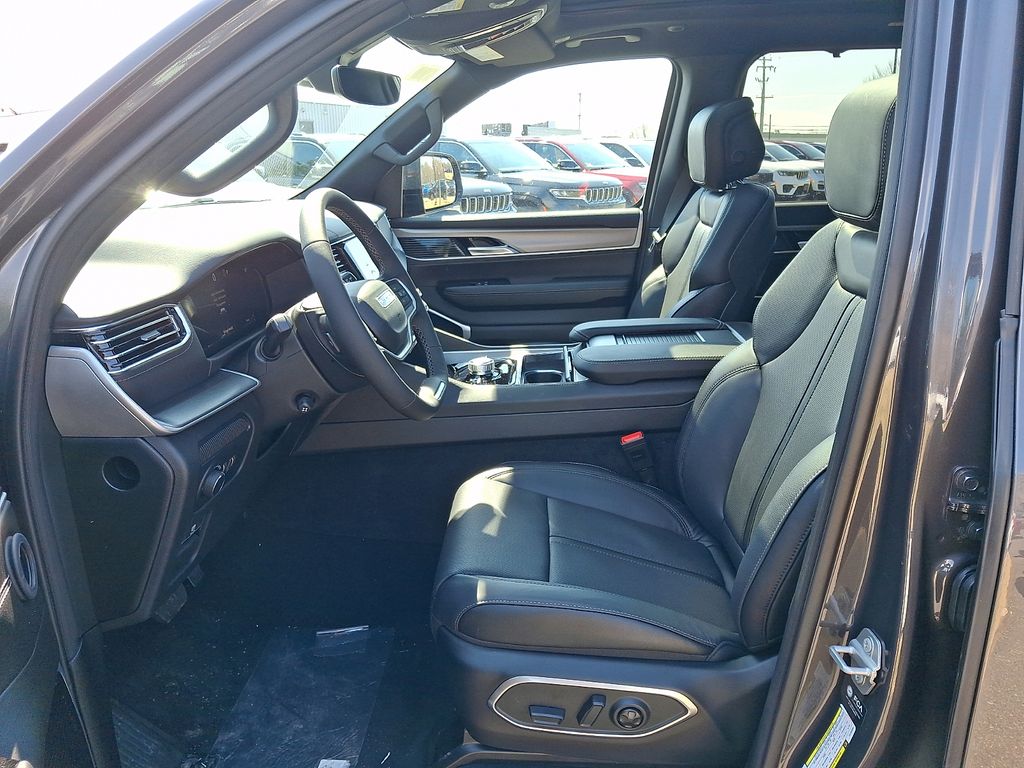 New 2026 Jeep Grand Wagoneer L SUV