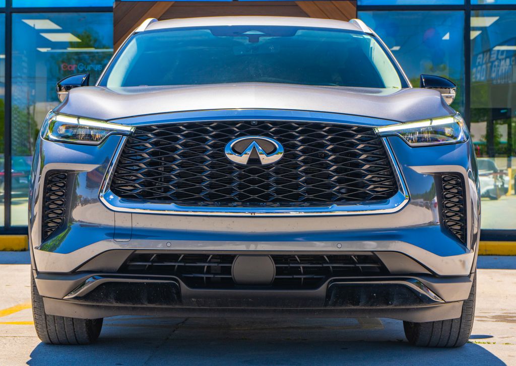 2023 INFINITI QX60 LUXE - 4