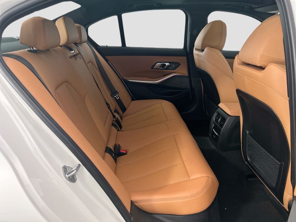 Used 2023 White BMW M340i image 21