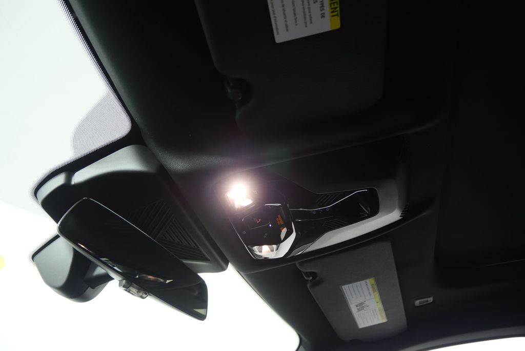 Thumbnail: 2026 BMW 2 Series - 19