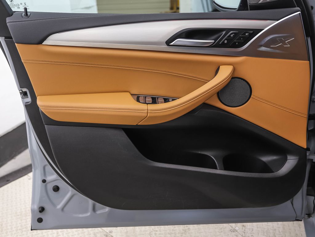 Thumbnail: 2022 BMW X3 - 9