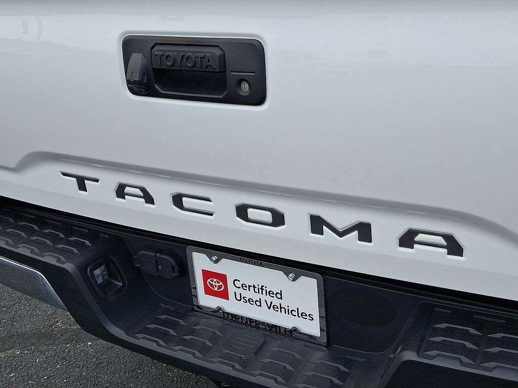 Thumbnail: 2023 Toyota Tacoma - 29