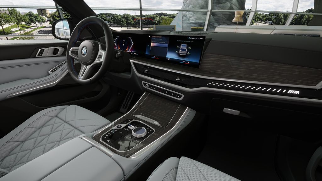 Thumbnail: 2026 BMW X5 - 14