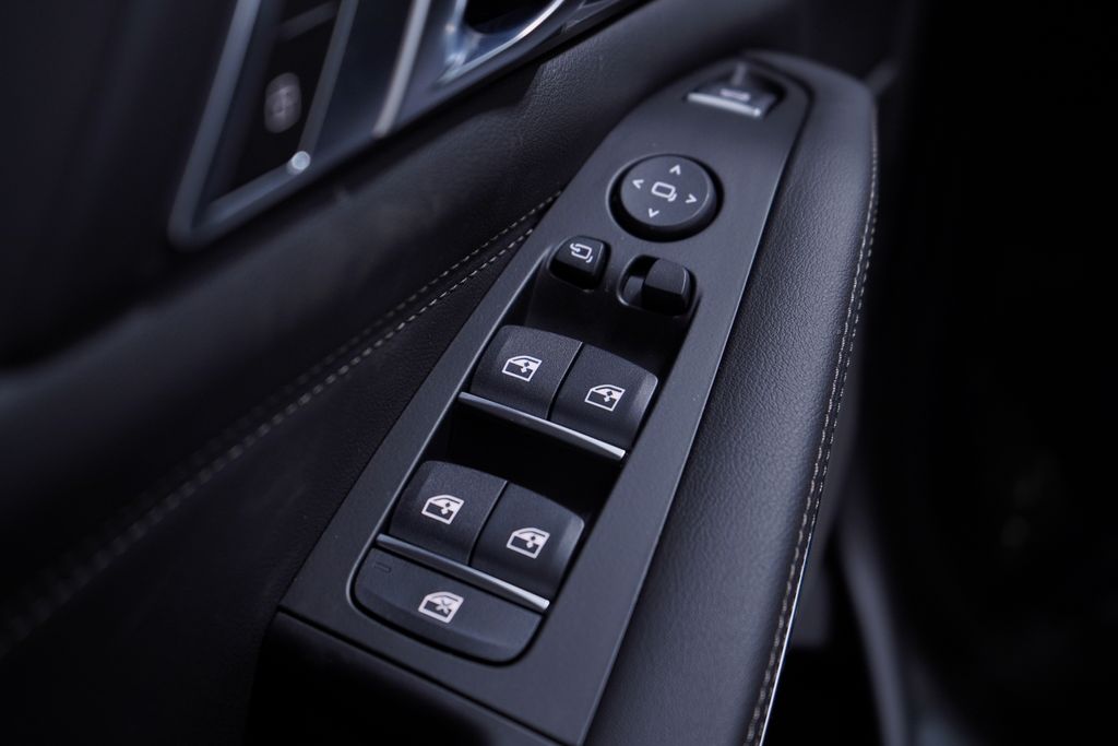 Thumbnail: 2026 BMW X5 - 11