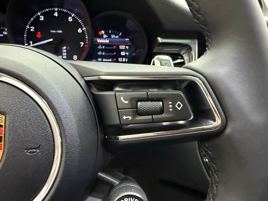 Thumbnail: 2026 Porsche Macan - 14