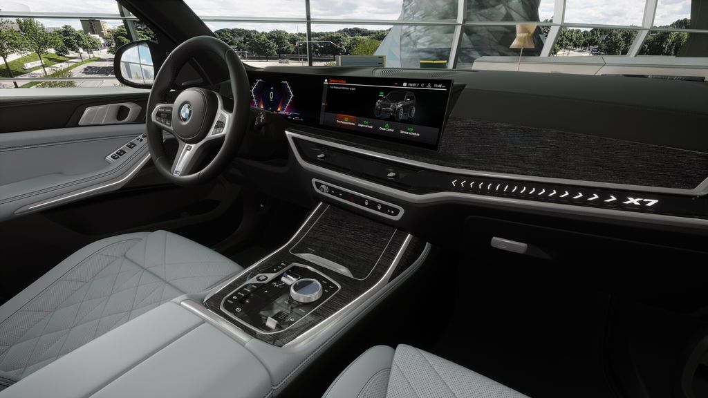 Thumbnail: 2026 BMW X7 - 14