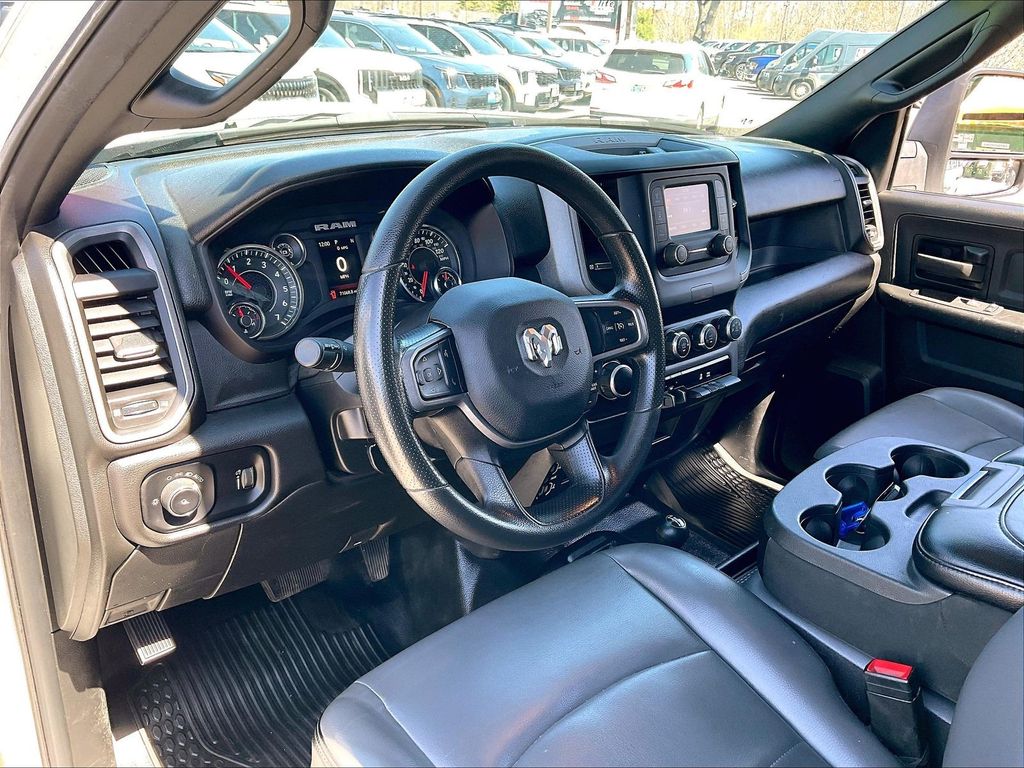 2023 Ram 3500 — photo 8