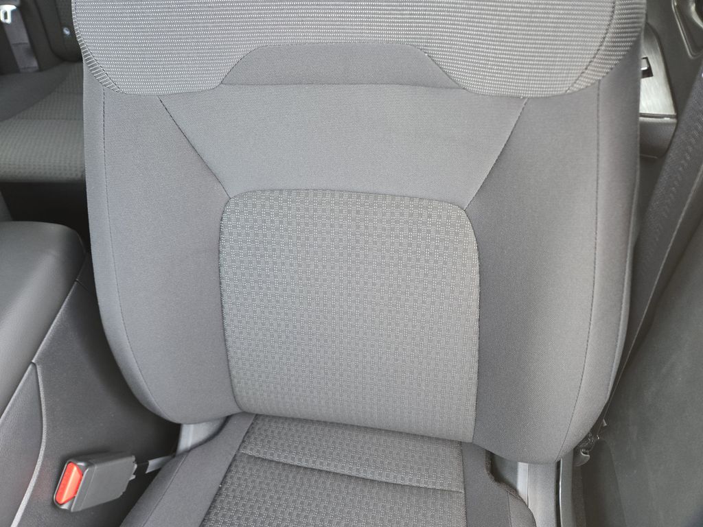 2026 Nissan Kicks S - 8