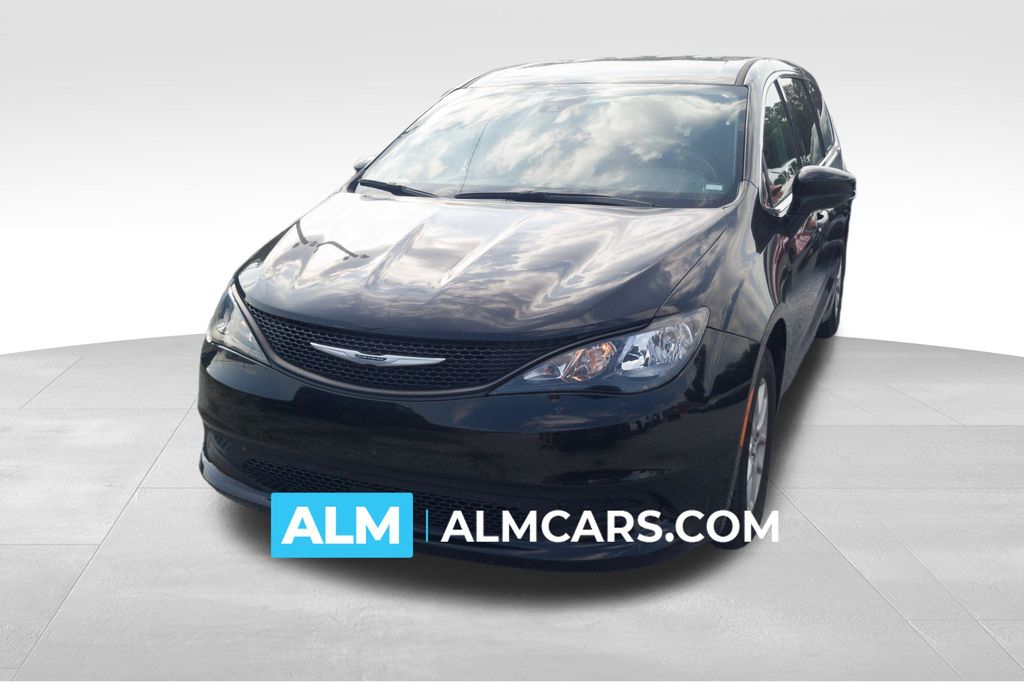 2023 Chrysler Voyager