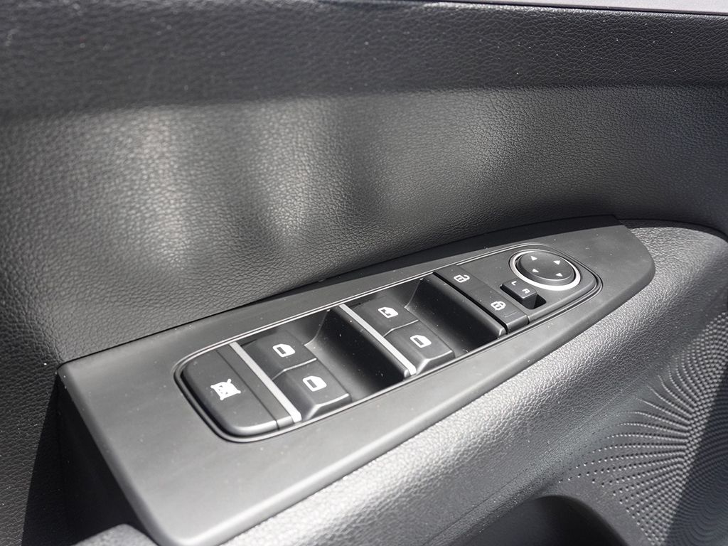 Used 2024 White Kia LXS image 34