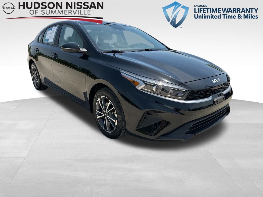 2022 Aurora Black Pearl Kia Forte LXS Sedan