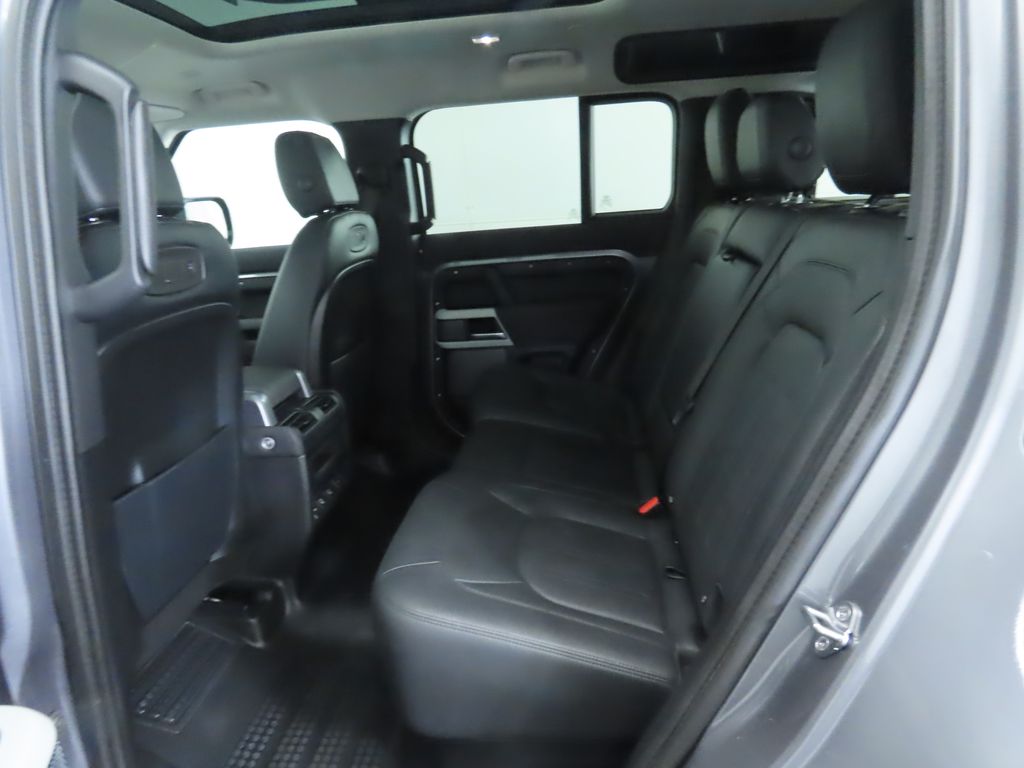 Thumbnail: 2022 Land Rover Defender - 21
