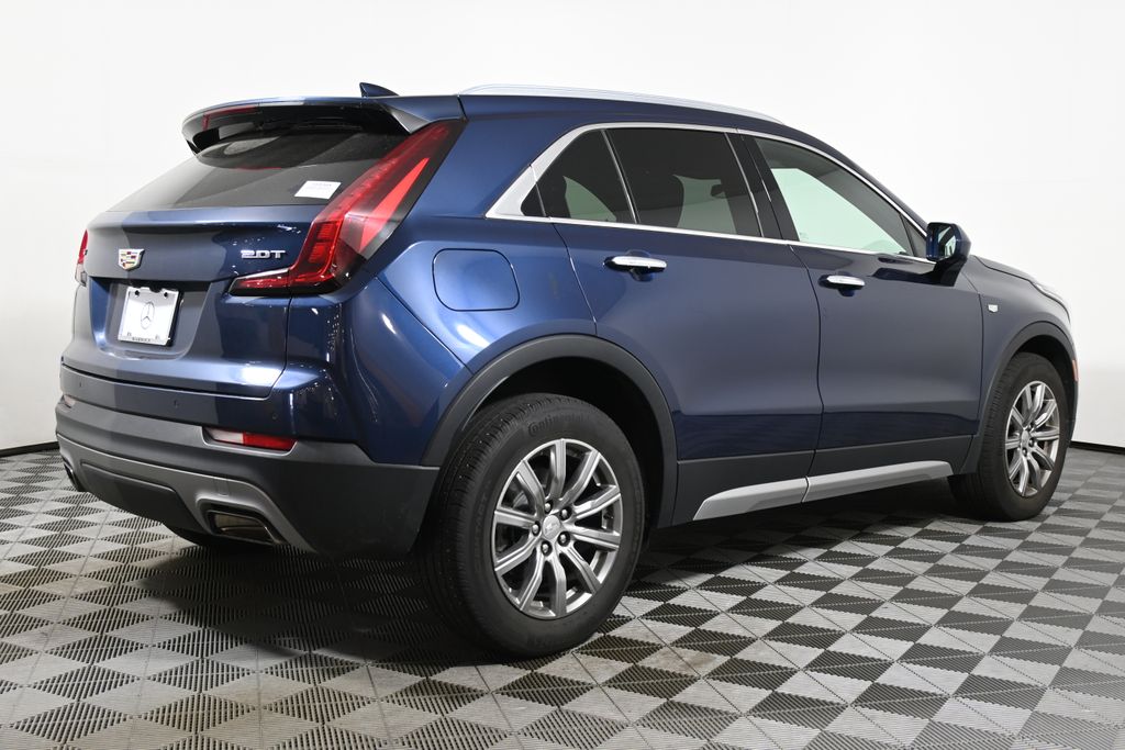 Thumbnail: 2019 Cadillac XT4 - 10