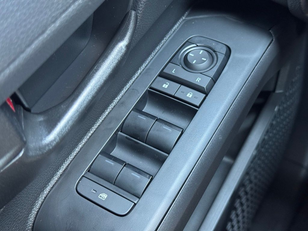 2025 Toyota Tacoma SR5 Double Cab photo 13