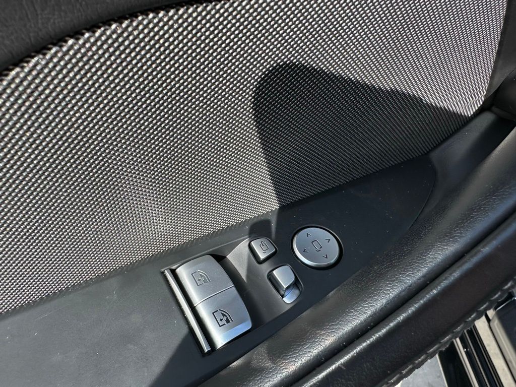 Thumbnail: 2023 BMW M8 - 20