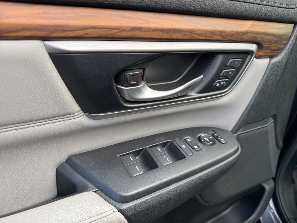 Thumbnail: 2017 Honda CR-V - 27