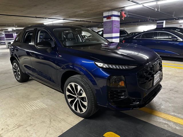 2026 Audi Q3 S line