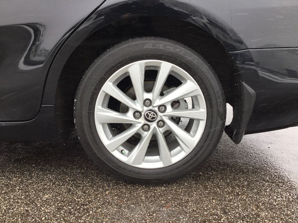 Thumbnail: 2024 Toyota Camry - 10