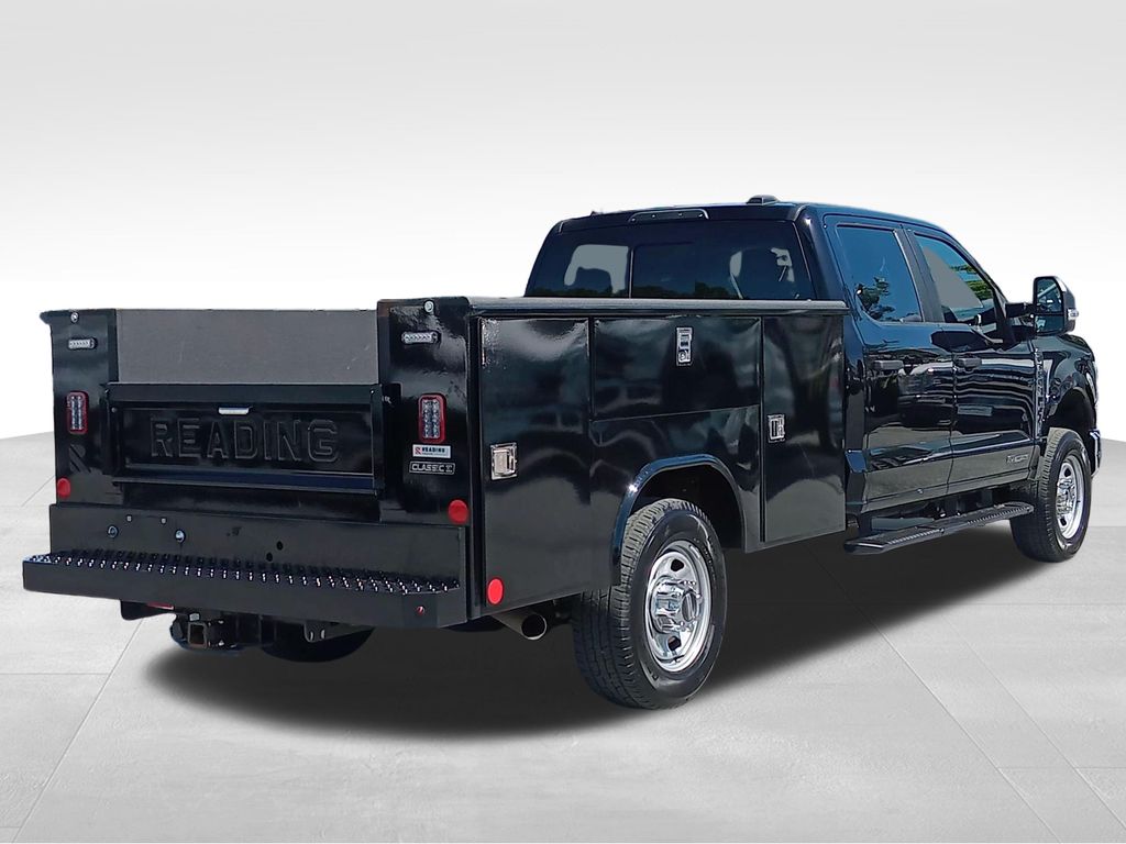 2025 Ford F-350 Chassis XL