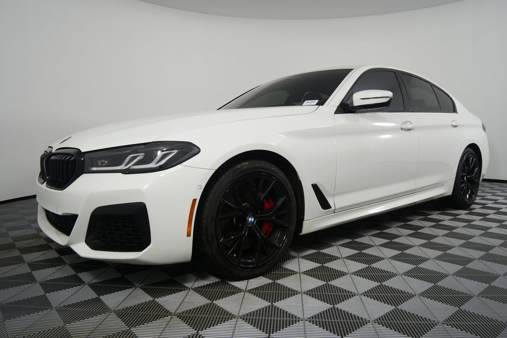 2022 BMW 5 Series 540i 8