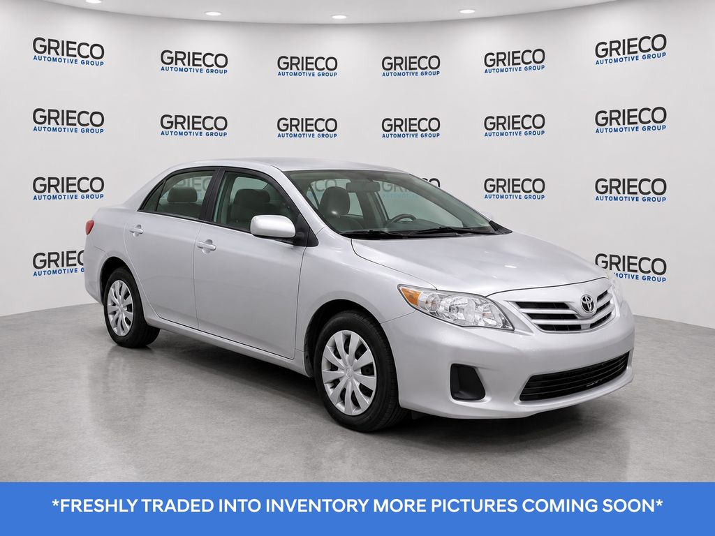 Classic Silver Metallic 2013 Toyota Corolla Sedan Front-Wheel Drive 4-Speed Automatic